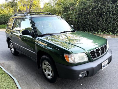 Used 2002 Subaru Forester L AWD/4WD image 8