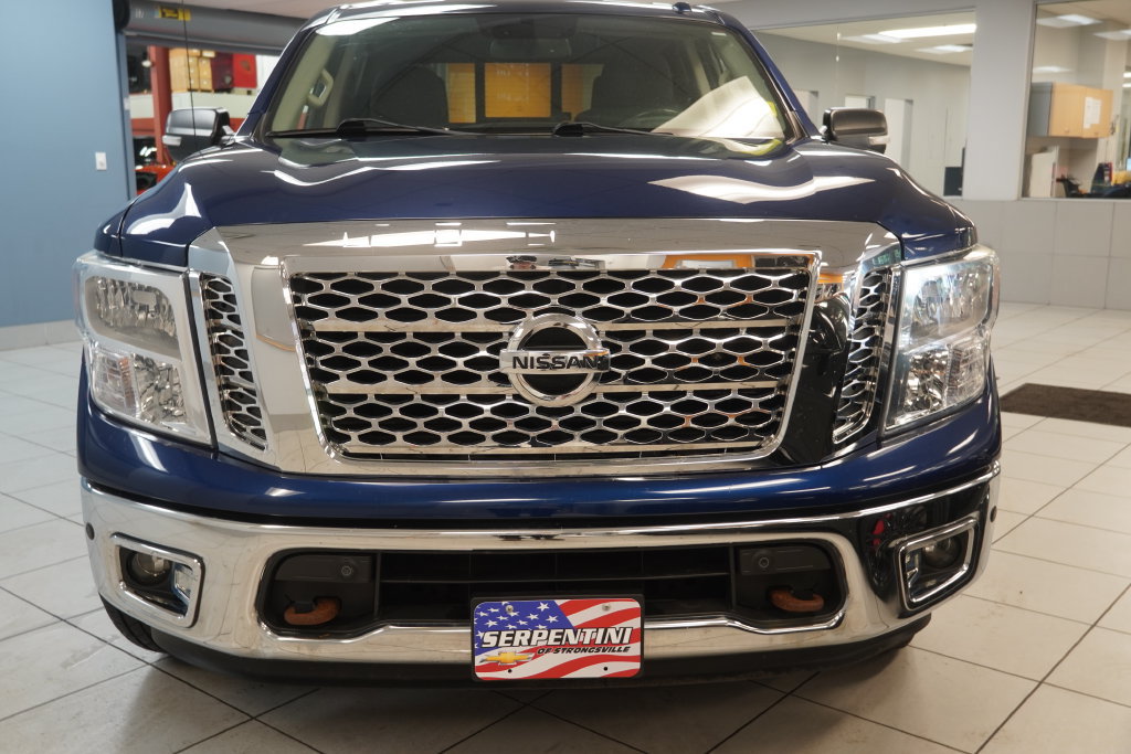 Used 2018 Nissan Titan SV w/ SV Convenience Package AWD/4WD image 42