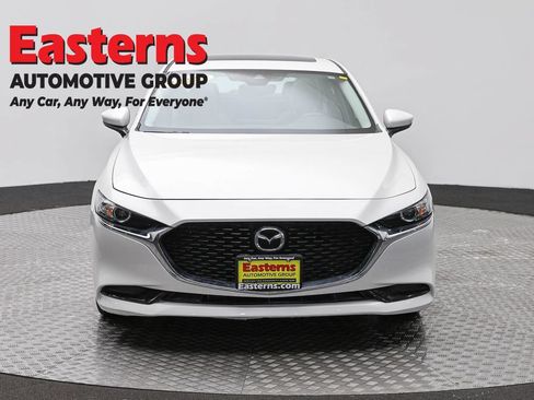 Used 2023 MAZDA MAZDA3 s FWD image 2