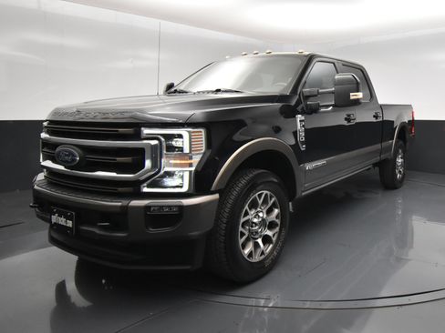 Used 2020 Ford F250 King Ranch w/ King Ranch Ultimate Package AWD/4WD image 2