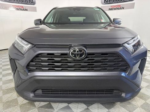Used 2025 Toyota RAV4 XLE FWD image 9