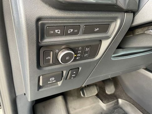 Used 2022 Ford F150 XLT w/ Equipment Group 302A High image 28