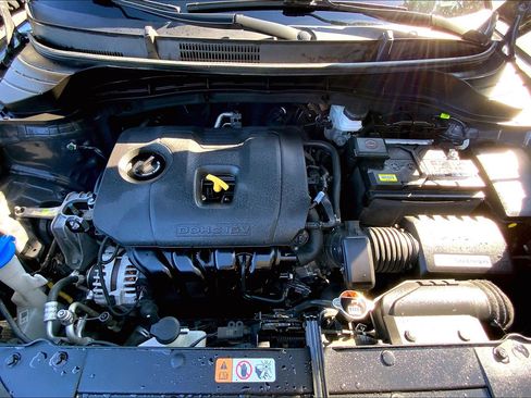 Used 2023 Kia Soul LX w/ LX Technology Package image 11