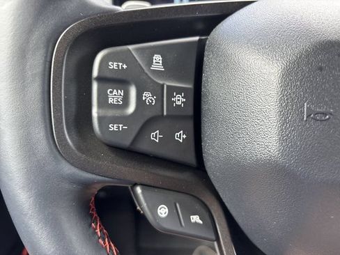 Used 2025 Ford Bronco Raptor AWD/4WD image 31