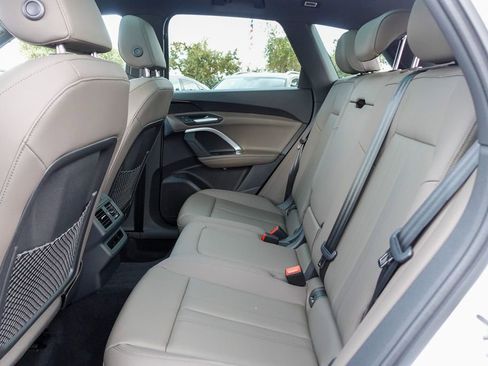 New 2025 Audi Q5 Premium image 22