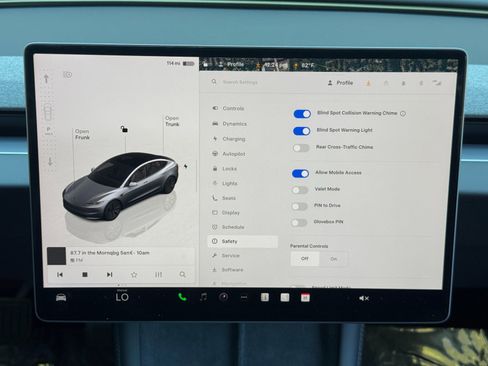Used 2025 Tesla Model 3 Long Range image 30