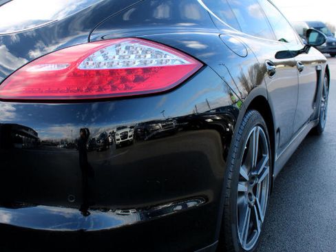 Used 2013 Porsche Panamera S image 11