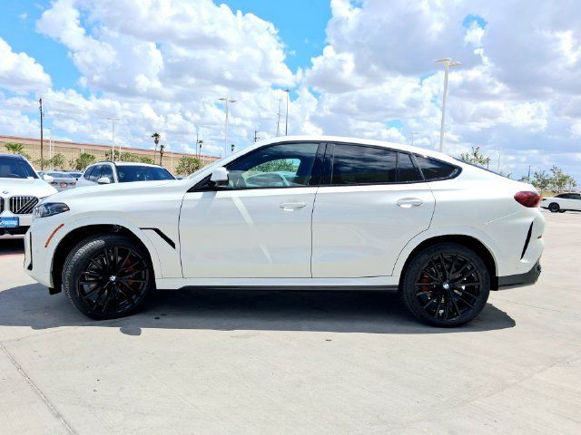 Used 2024 BMW X2 xDrive28i w/ Premium Package AWD/4WD image 4
