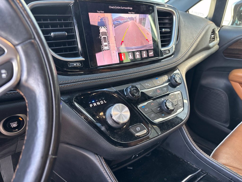 Used 2022 Chrysler Pacifica Pinnacle FWD image 11