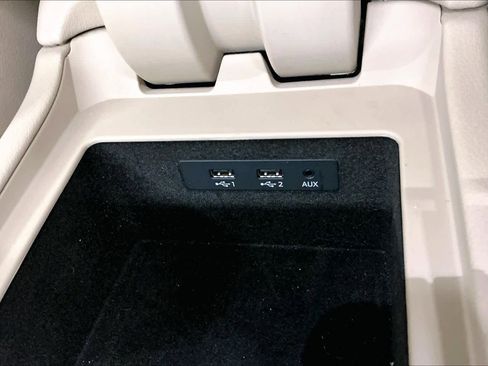 Used 2017 Audi Q7 3.0T Premium Plus w/ Premium Plus Package image 37