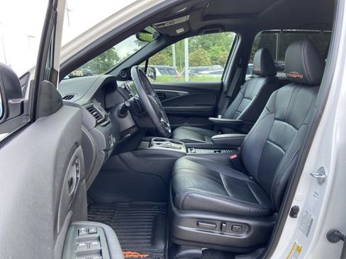 Used 2023 Honda Passport TrailSport image 29