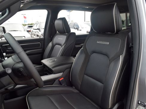 Used 2025 RAM 1500 Laramie w/ Laramie Southwest Edition AWD/4WD image 15