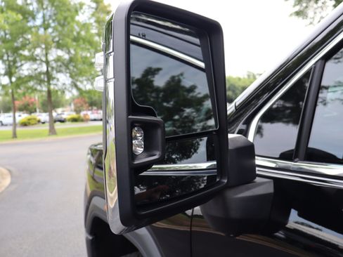 Used 2025 GMC Sierra 2500 Denali w/ Denali Reserve Package AWD/4WD image 19
