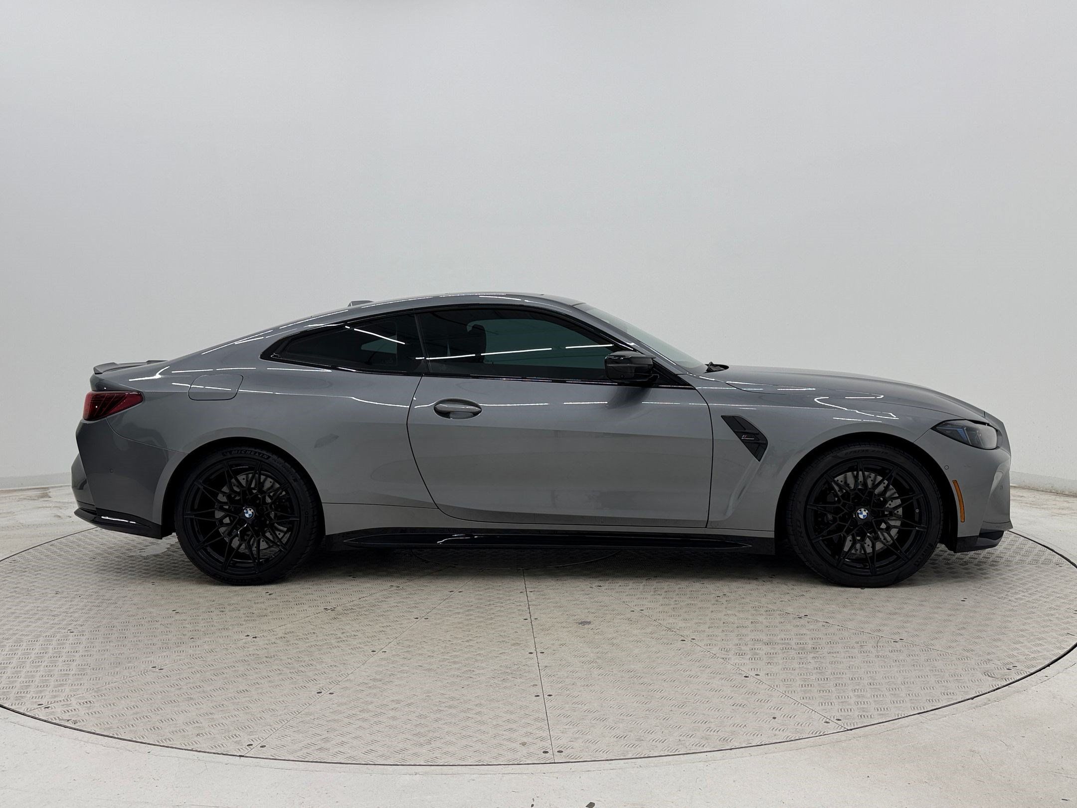 Used 2025 BMW M4 xDrive Competition AWD/4WD image 8