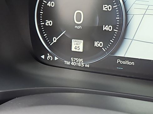 Certified 2022 Volvo S60 B5 Momentum w/ Premium Package image 21