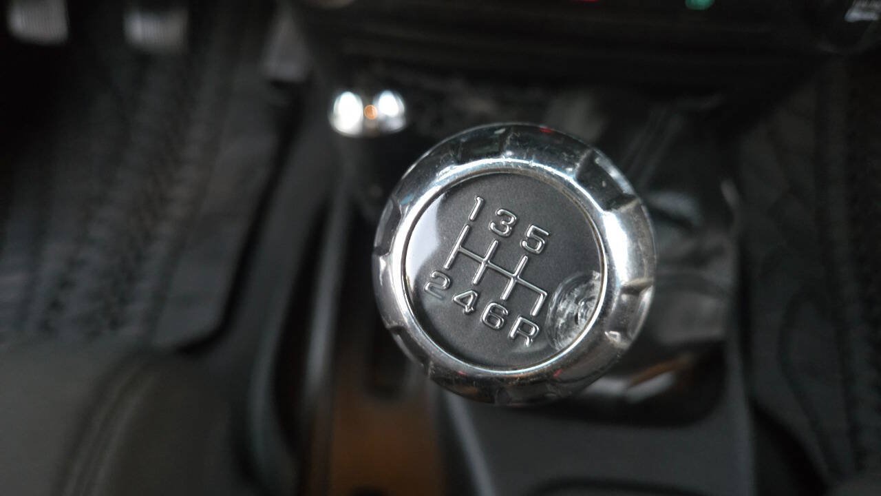 Used 2012 Jeep Wrangler Sahara w/ Dual Top Group AWD/4WD image 41