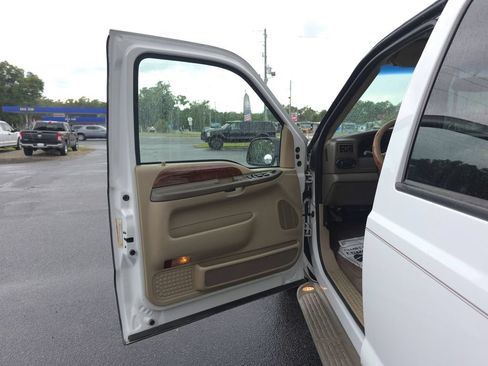 Used 2002 Ford Excursion Limited RWD image 10