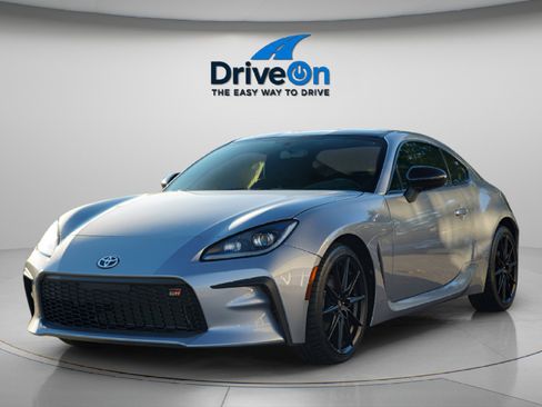 Used 2025 Toyota GR86 Premium image 3