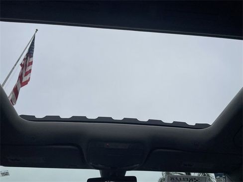 Used 2019 Mercedes-Benz C 300 Sedan image 20