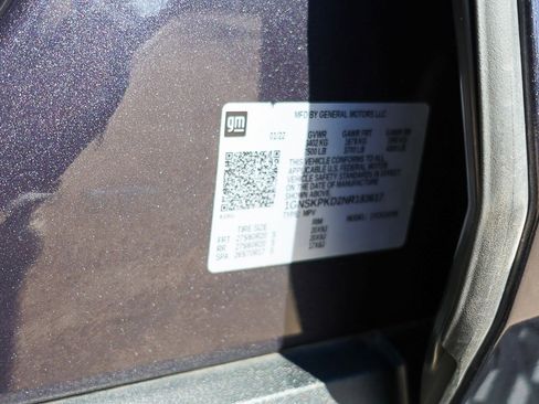 Used 2022 Chevrolet Tahoe Z71 w/ Luxury Package image 37