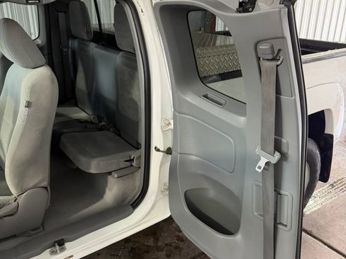 Used 2010 Toyota Tacoma PreRunner RWD image 10