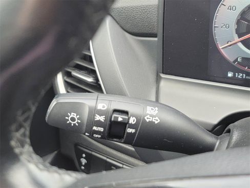 Used 2024 Kia Seltos EX image 23