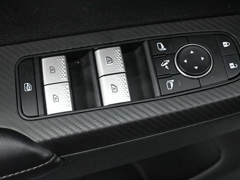 Used 2024 Mitsubishi Outlander SE image 26