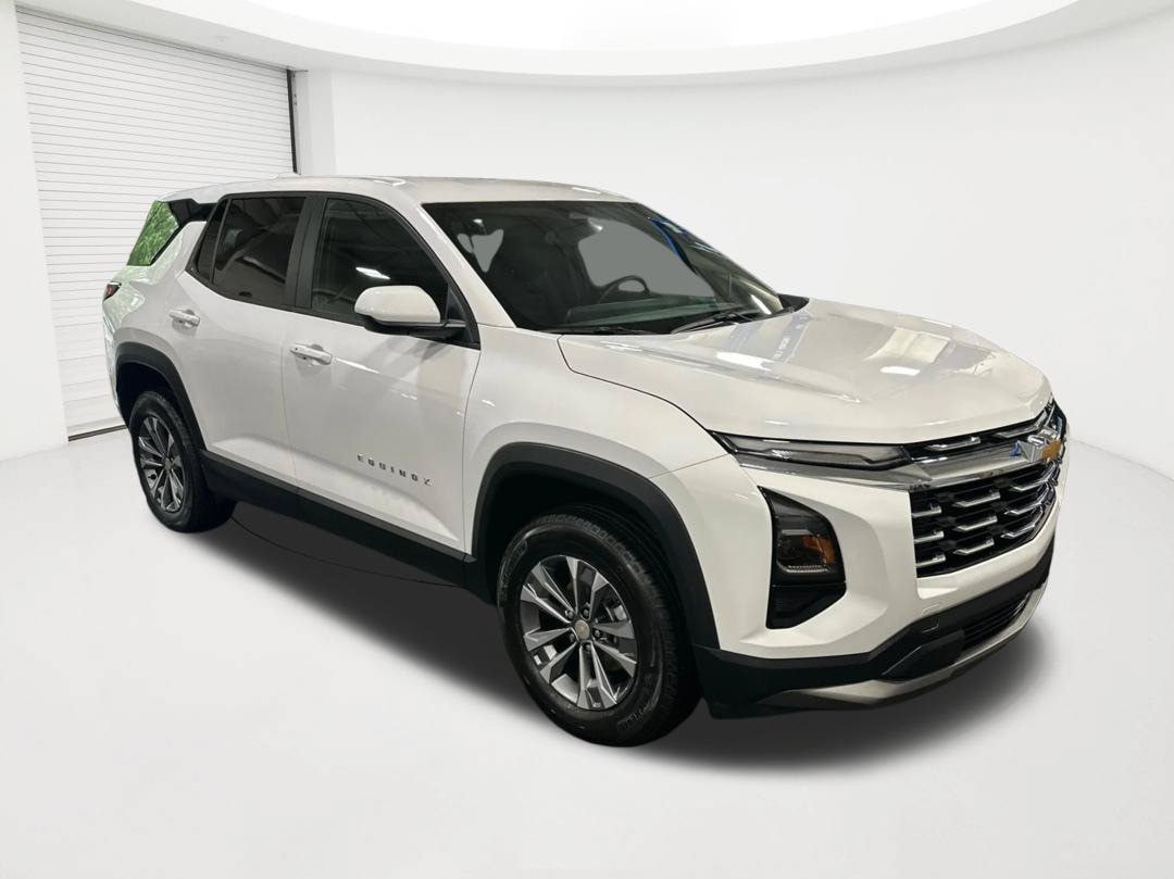 Used 2026 Chevrolet Equinox LT AWD/4WD image 3