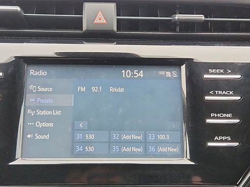 Used 2019 Toyota Camry LE image 20