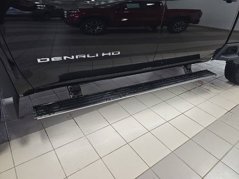 Used 2024 GMC Sierra 3500 Denali Ultimate image 11