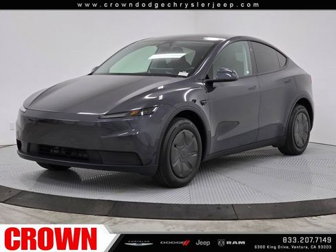 Used 2026 Tesla Model Y Long Range image 3