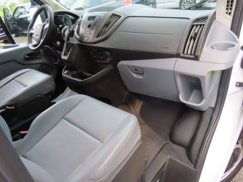 Used 2018 Ford Transit 250 148 Medium Roof RWD image 21