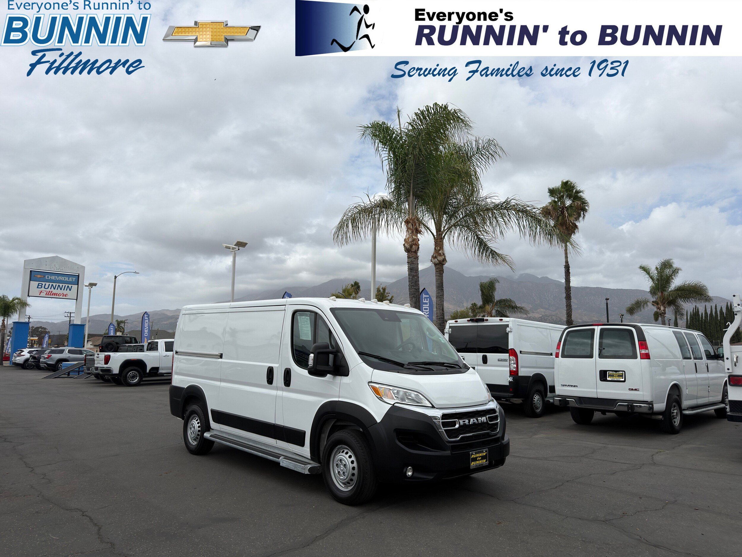 Used 2025 RAM ProMaster 2500 w/ U-Haul Equipment Group FWD image 1