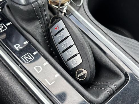 Used 2025 Nissan Altima 2.5 SV FWD image 21