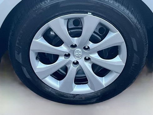 Used 2026 Toyota Corolla LE FWD image 29