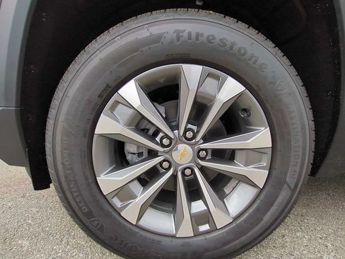 Used 2026 Chevrolet Equinox LT w/ Convenience Package II FWD image 29