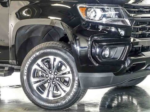 Certified 2021 Chevrolet Colorado Z71 w/ Safety Package AWD/4WD image 4