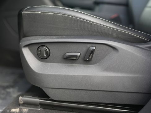 Certified 2022 Volkswagen Atlas SE image 27