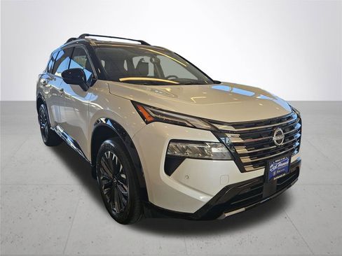 New 2026 Nissan Rogue Platinum w/ Platinum Premium Package image 5