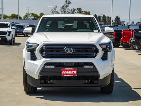New 2026 Toyota Tacoma SR5 AWD/4WD image 2