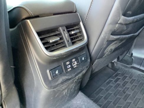 Used 2024 Subaru Outback Limited AWD/4WD image 35
