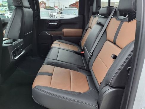 Used 2022 Chevrolet Silverado 1500 High Country w/ Z71 Off-Road Package image 5