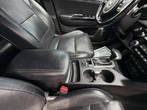 Used 2018 Kia Sportage SX FWD image 12