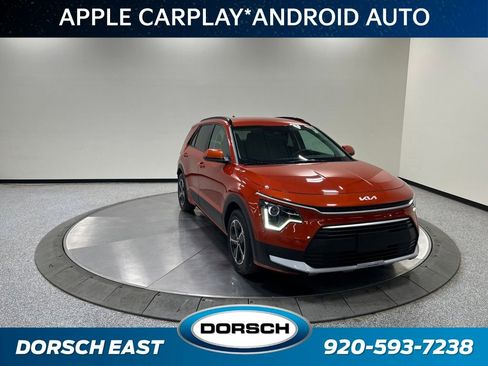 Used 2023 Kia Niro LX FWD image 4