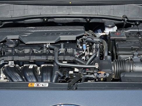 Used 2023 Hyundai Kona SEL w/ Cargo Package FWD image 9