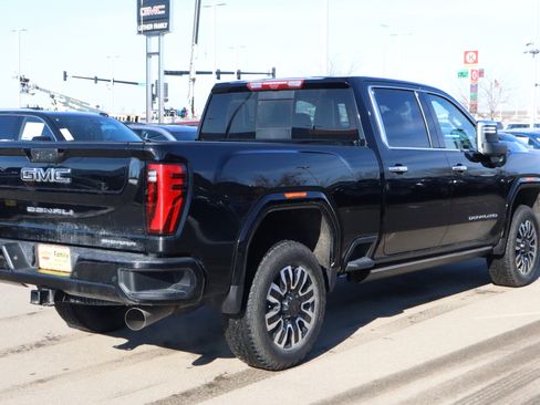 Certified 2024 GMC Sierra 2500 Denali Ultimate image 5