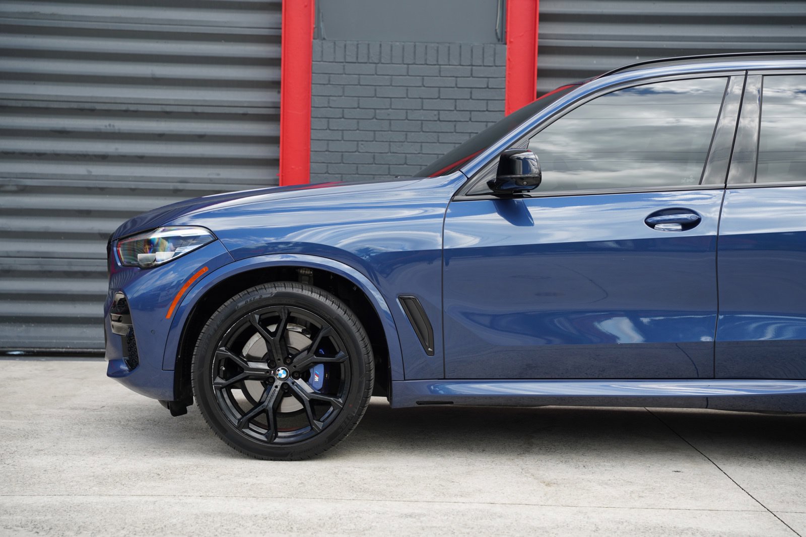 Used 2022 BMW X5 sDrive40i w/ M Sport Package RWD image 7