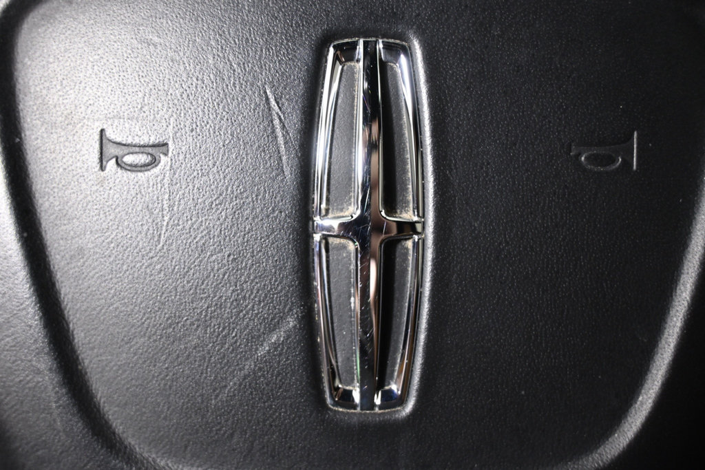 Used 2023 Lincoln Nautilus Black Label AWD/4WD image 35