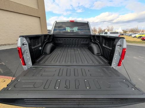 Used 2017 Ford F150 XL w/ Equipment Group 101A Mid AWD/4WD image 16