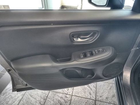 Used 2024 Honda HR-V LX image 13